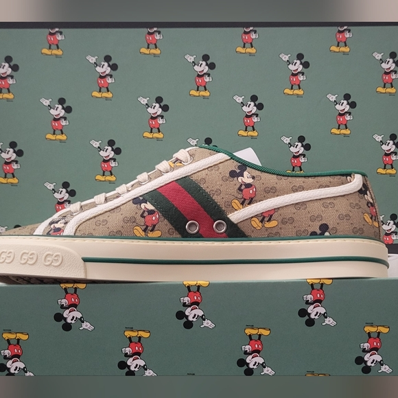 GUCCI LIMITED EDITION MICKEY MOUSE SHOES - Picture 4 of 5
